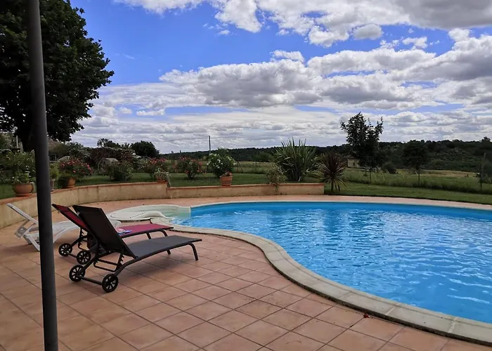 Les Hauts De Grazac, Et Tables D'hotes Bed and breakfast 3*