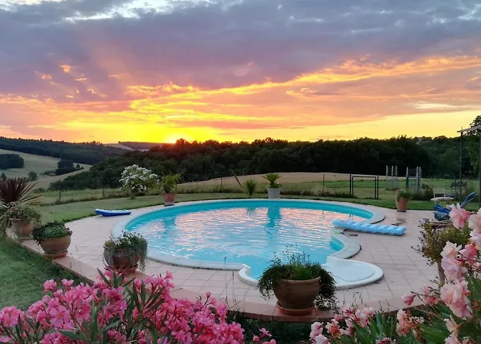 Bed and breakfast Les Hauts De Grazac, Et Tables D'hotes