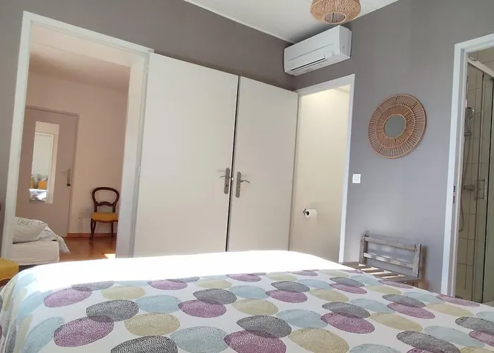 Bed and breakfast Les Hauts De Grazac, Et Tables D'hotes Grazac (Tarn)