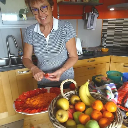 Les Hauts De Grazac, Et Tables D'hotes Bed & Breakfast Grazac (Tarn)