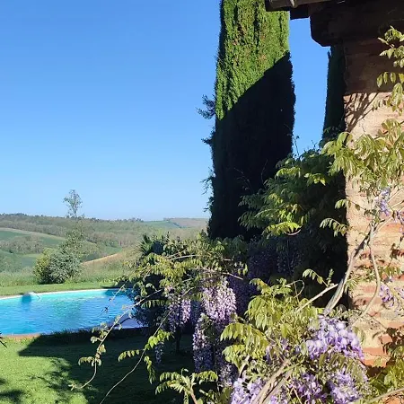 Les Hauts De Grazac, Et Tables D'hotes Bed & Breakfast 3*