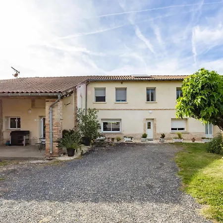 Les Hauts De Grazac, Et Tables D'hotes