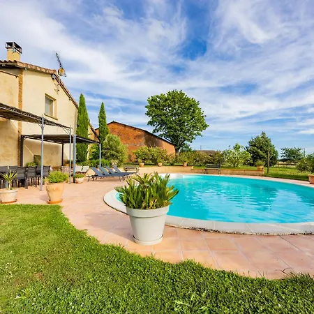 Bed & Breakfast Les Hauts De Grazac, Et Tables D'hotes 3*