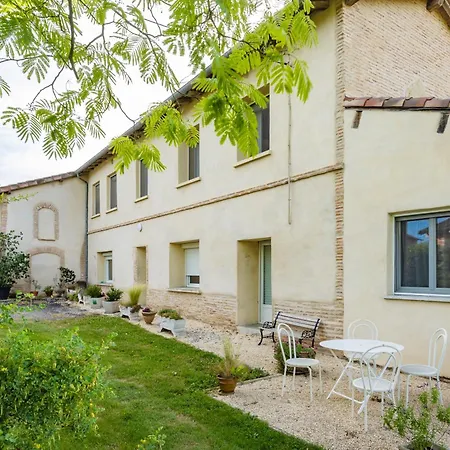 Les Hauts De Grazac, Et Tables D'hotes
