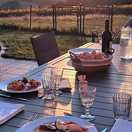 Les Hauts De Grazac, Et Tables D'hotes Grazac (Tarn)