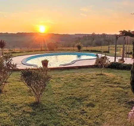 Bed & Breakfast Les Hauts De Grazac, Et Tables D'hotes Grazac (Tarn)