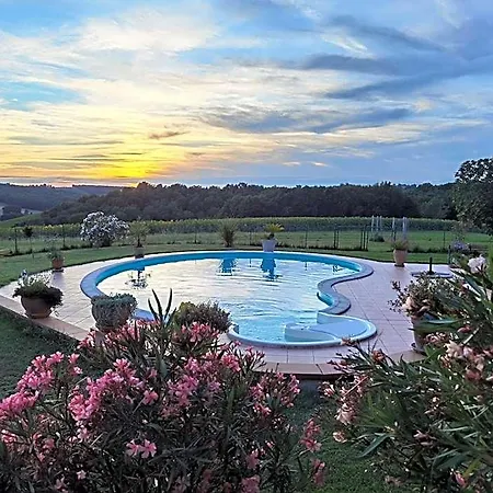 Les Hauts De Grazac, Et Tables D'hotes Bed & Breakfast
