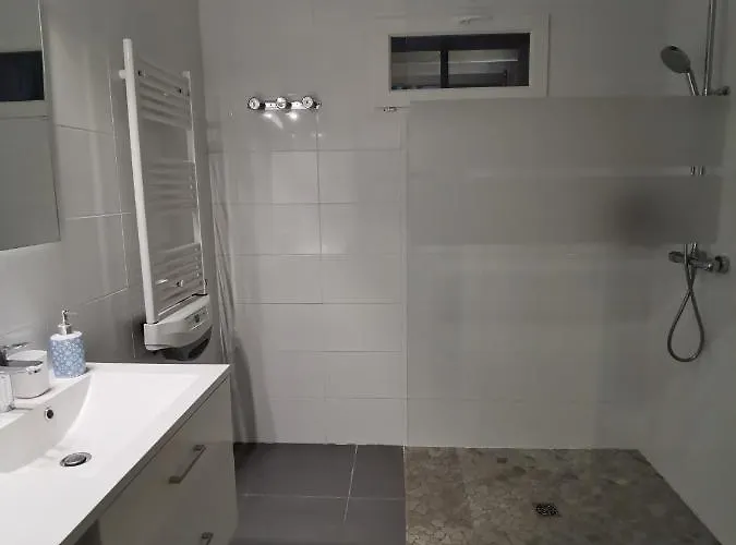 Les Hauts De Grazac, Et Tables D'hotes 3*