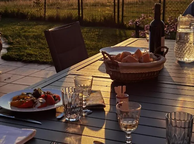 Frühstückspension Les Hauts De Grazac, Et Tables D'hotes Grazac (Tarn)